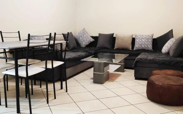 Bright whole apartment 500 meters from the center