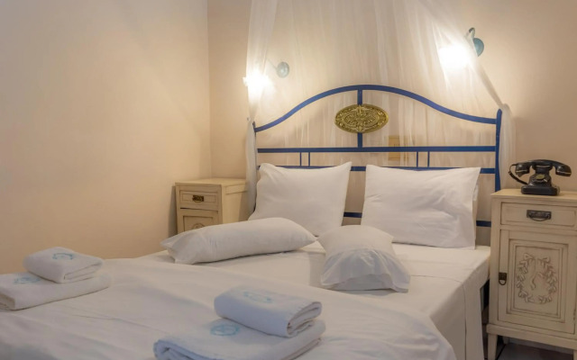 Pandora Suites