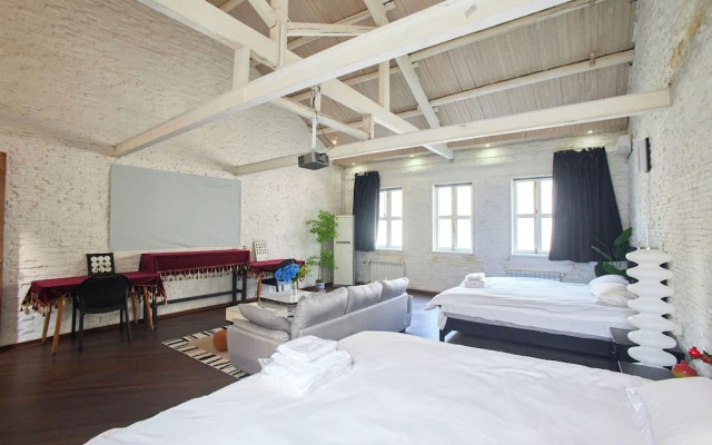 Book and Bed-Jingan Temple