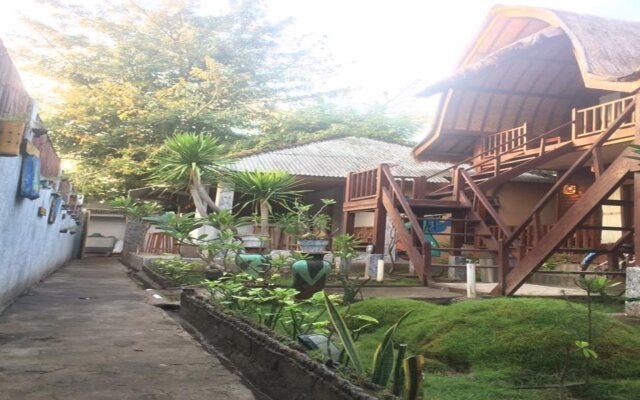 Coral Voice1 Homestay & Bar