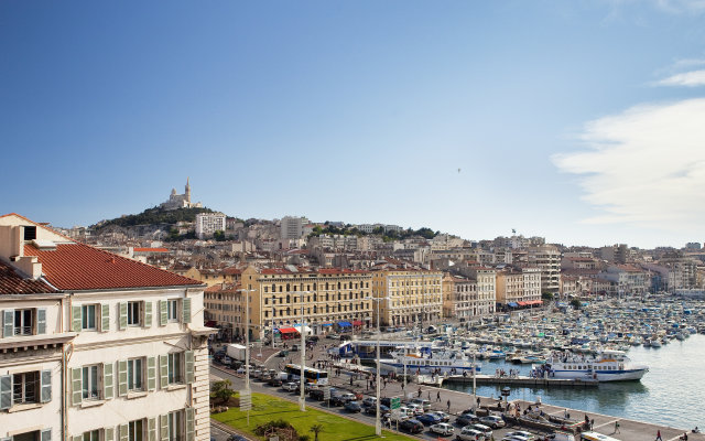 Escale Oceania Marseille Vieux Port