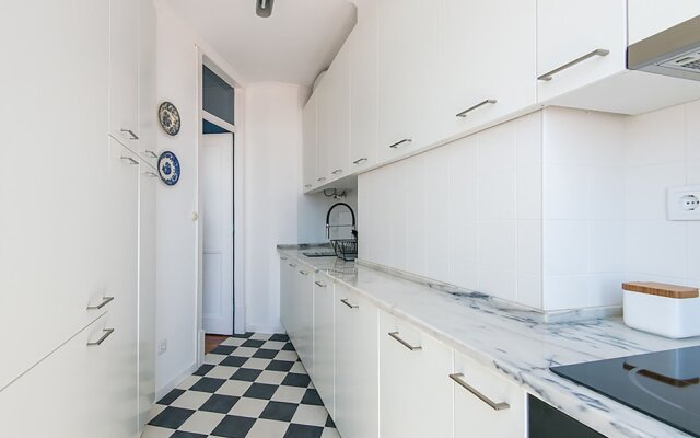 Renovated Charming Apartment with view in Santos