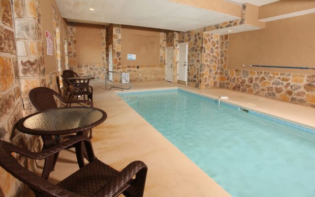 Paradise Mountain Pool Lodge