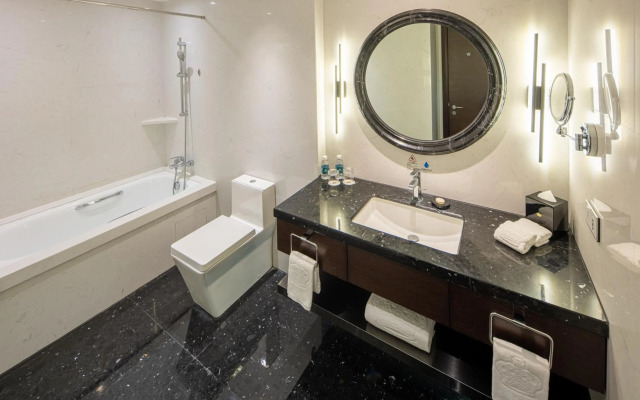 Grand Emperor Hotel