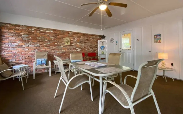 Island Pines 3 Bedroom Home
