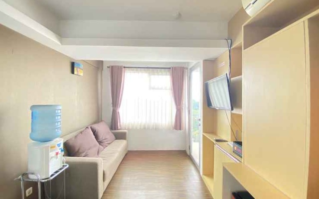 Quite 2BR Apartment with AC in Living Room at The Jarrdin Cihampelas By Travelio – Guest Rooms – Bandung