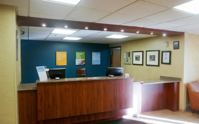 Days Inn Bridgeview