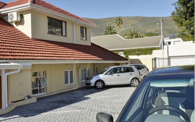 Sundown Manor Guest House