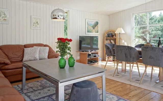 6 Person Holiday Home in Aakirkeby