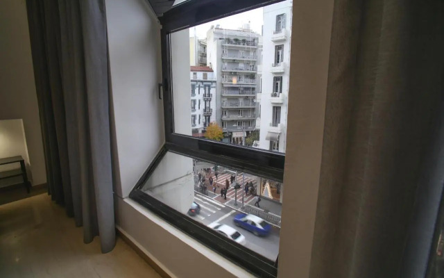 ZH Luxury Suites