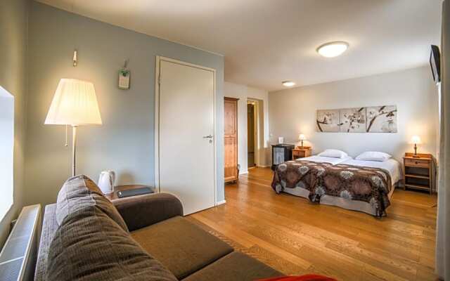 Jugend Home Hotel & Guest Home