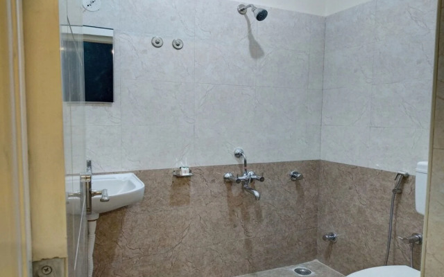 Hotel 12 Degree West by OYO Rooms