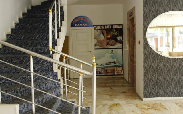 Moonlight Hotel