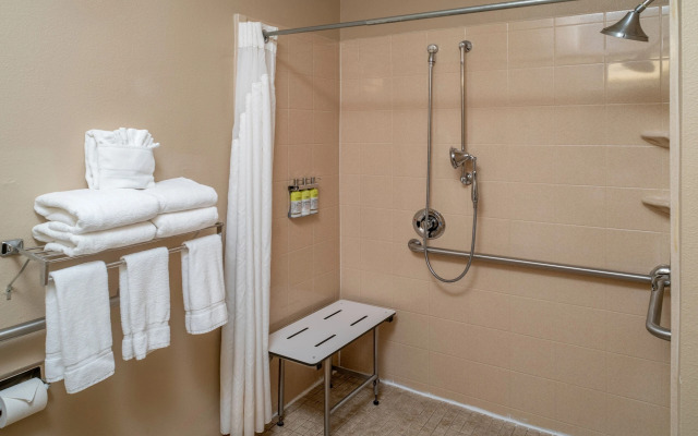 Holiday Inn Express Charleston-Kanawha City by IHG