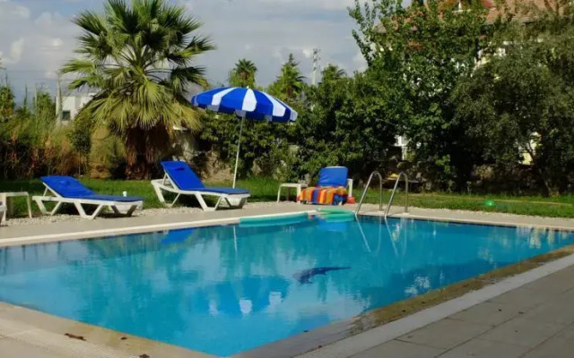 Paj Villa