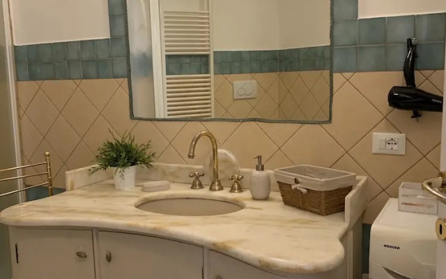 ST. Peter White House