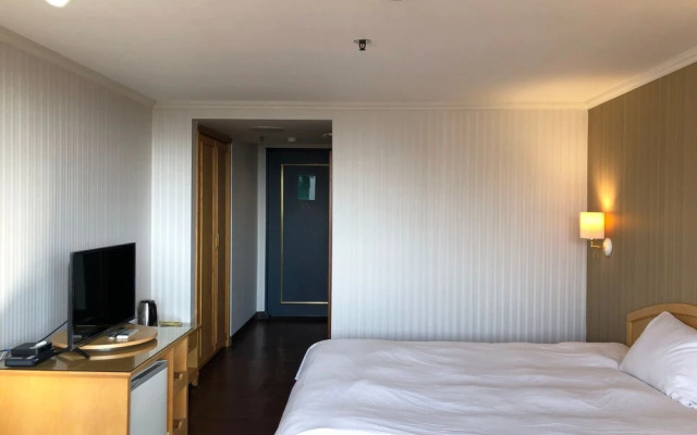 Hermes Hotel