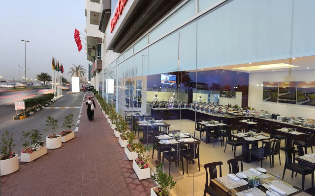 Landmark Suites Hotel