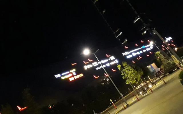 Duplex 4 1 in the City Center of Ümraniye Alemdağ Caddesi Istanbul