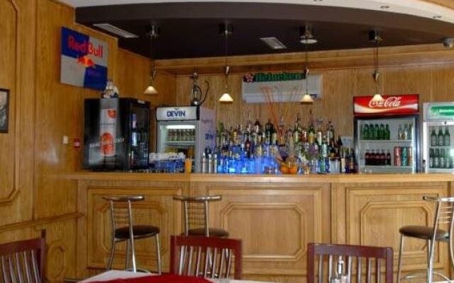 Cantilena Hotel