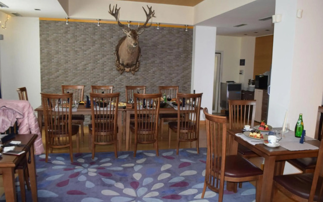 The Lodge Hotel