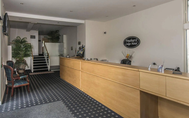Pinehurst Lodge Hotel