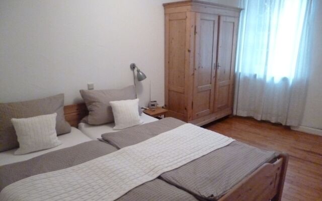 Alter Winzerhof Weisenheim am Berg e.K.