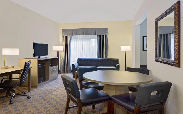 Comfort Inn & Suites Arlington Heights
