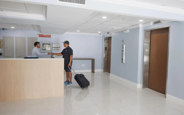 B&B Hotel Miami Airport