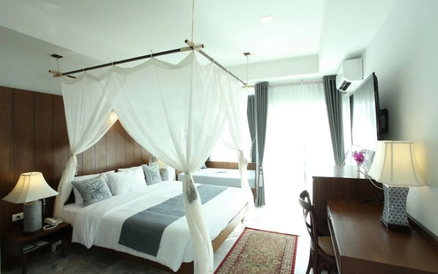 Villa Amphawa