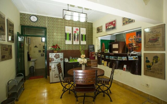Mango Tree Dipudjo Homestay