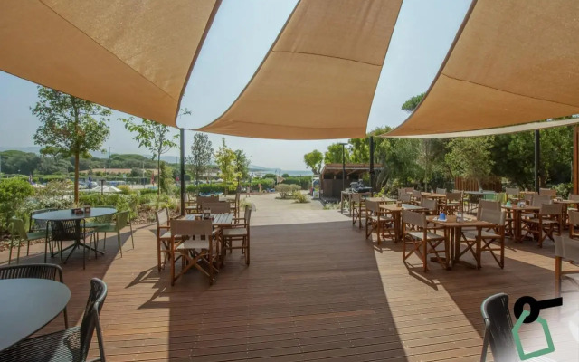 Deluxe - Two Bedroom No.2