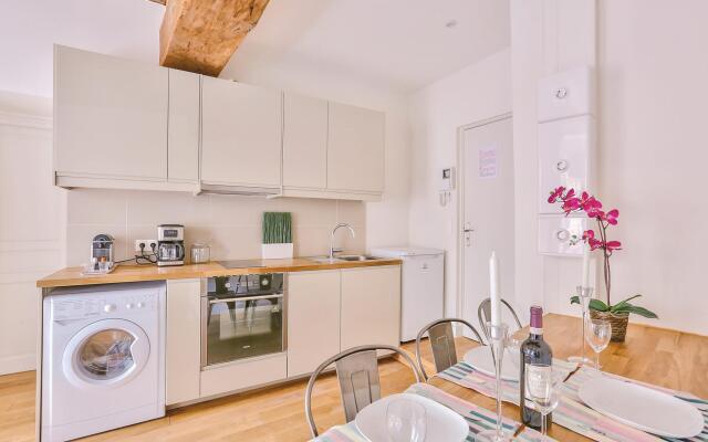B  363- Magnifique appartement au coeur de Saint michel
