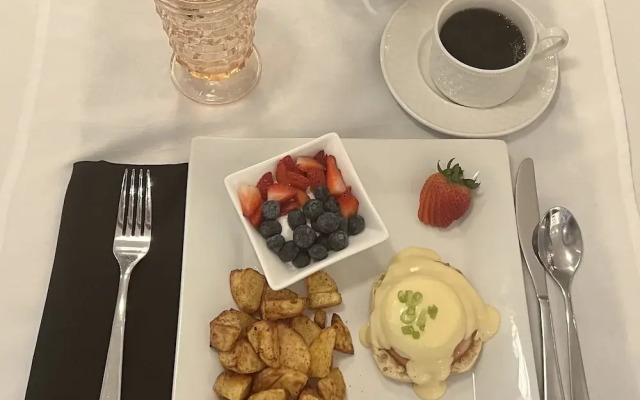 Liberty Hall Inn & Brandini's