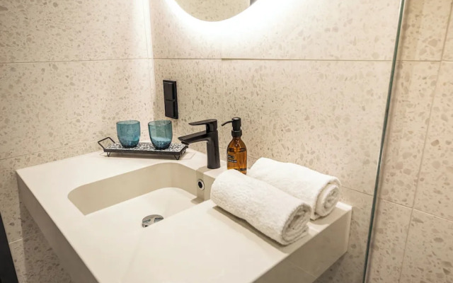 LOGINN Hotel Köln Airport