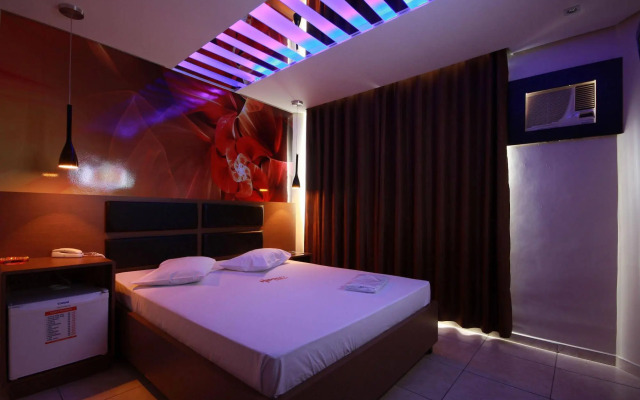 Hippus Motel (Adult Only)