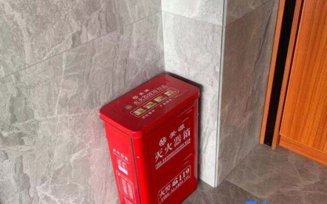 Yifu Hotel