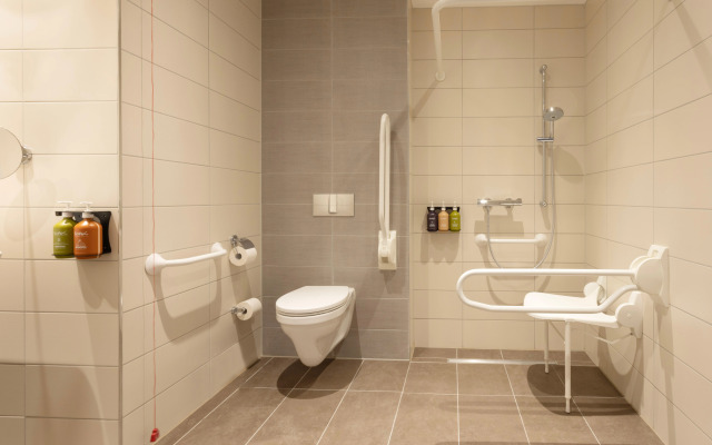 Holiday Inn Eindhoven Airport by IHG