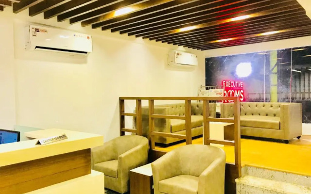 Regalia Inn & Suites