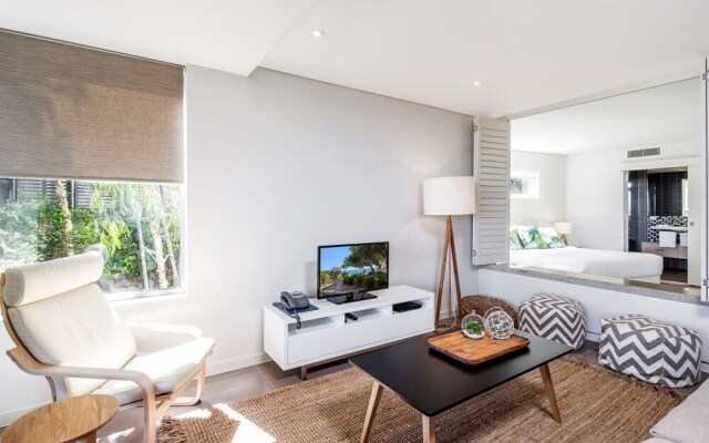 Stradbroke Island Beach Hotel