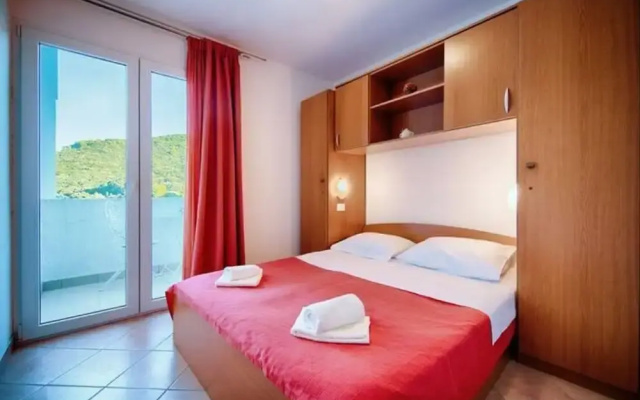Apartments Bruna Lastovo