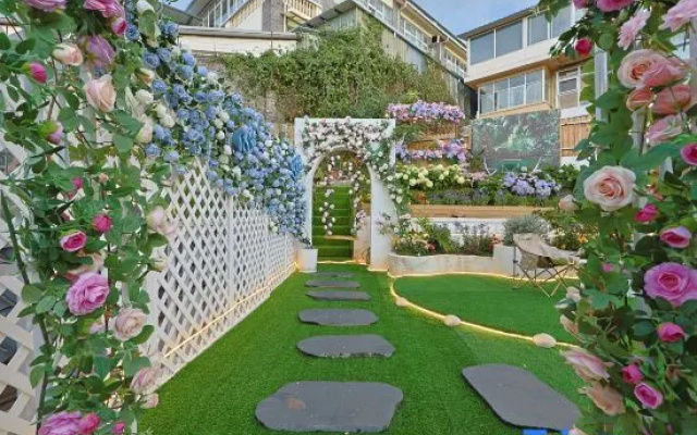 Another House · Designer Smart Home Inn (The Old Town of Lijiang Dashuiche Store) – Outside – Lijiang