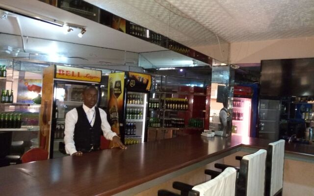 Entebbe Flight Motel