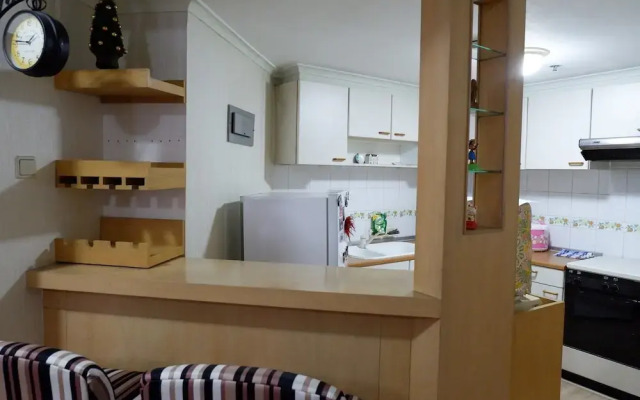 Strategic 3BR Apt at Sudirman Tower Condominuim