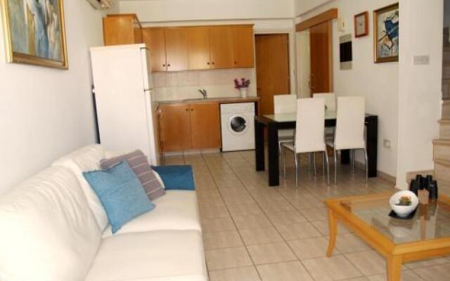 Holiday Home 2 Bedrooms 1 Bathroom - Pernera