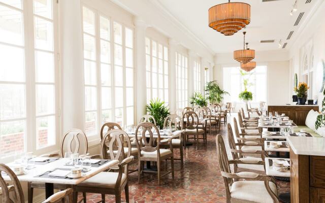 The Historic Cavalier Hotel and Beach Club, Autograph Collection