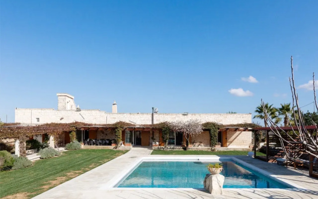 Masseria Misocampo With Garden And Pool