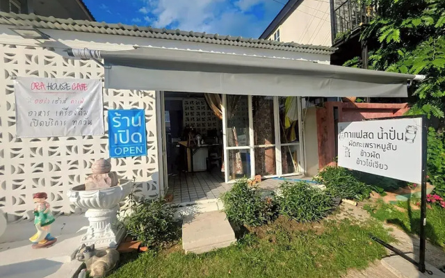 Ora House