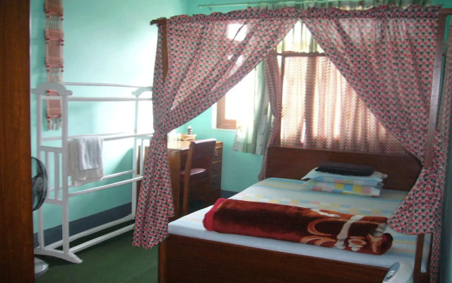 Sanu House Hostel & Homestay