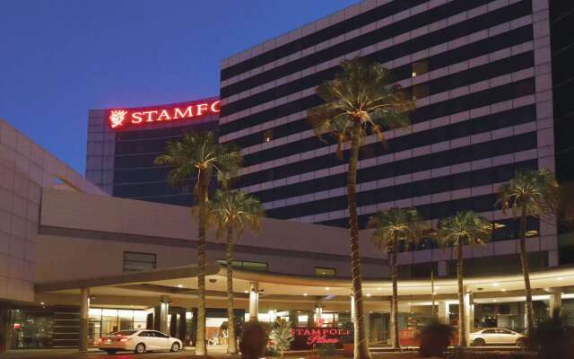 Stamford Plaza Sydney Airport Hotel & Conference Centre